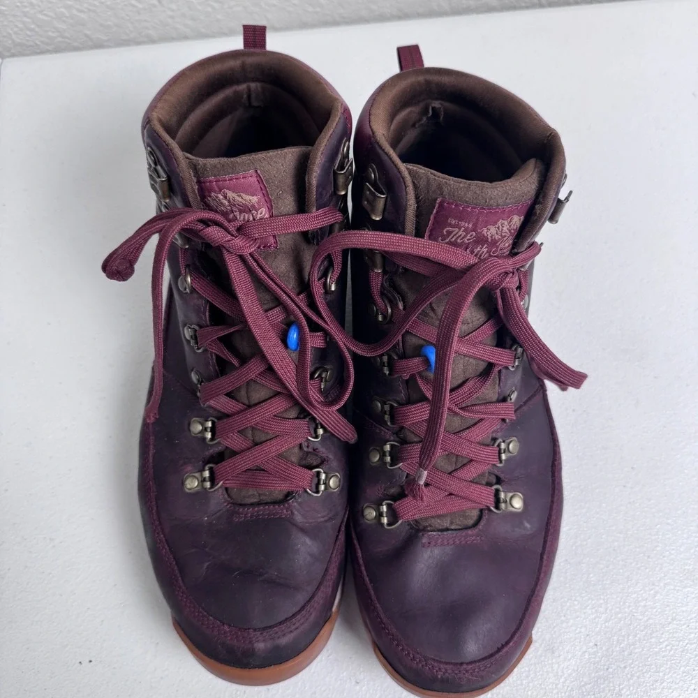 The North Face Back to Berkeley Redux Mens Hiking Boots Size 11 Burgundy